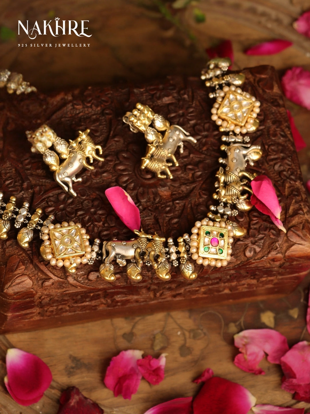 NAZAAKAT NECKLACE SET