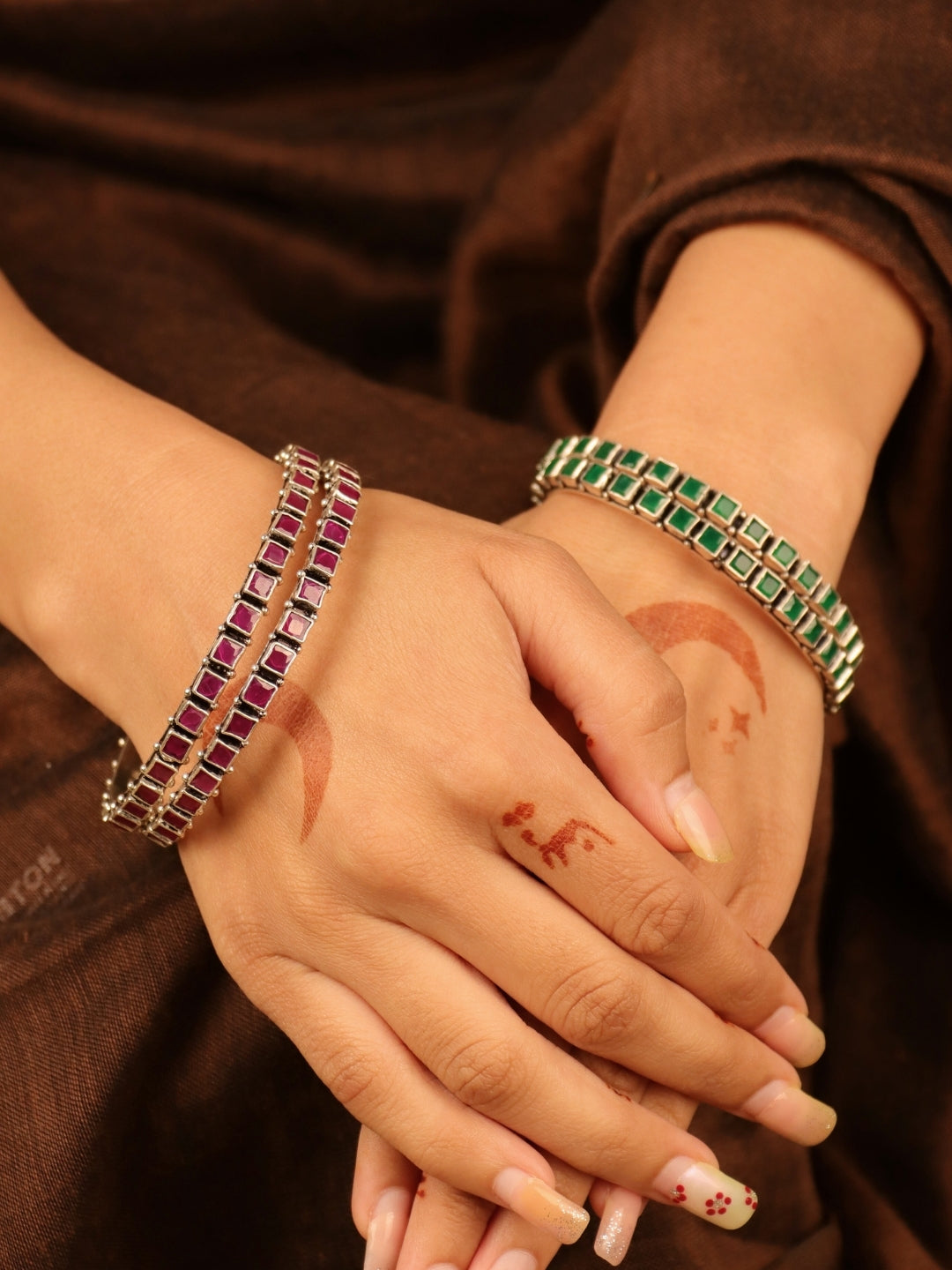 MOHE SILVER BANGLES