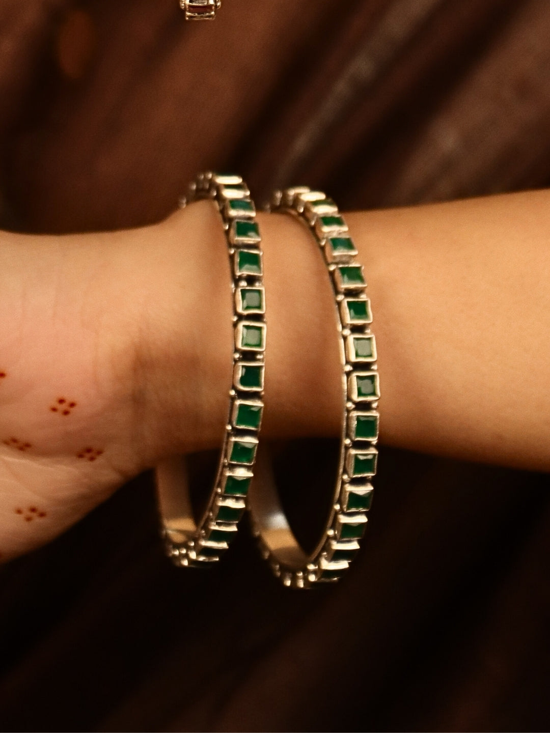 MOHE SILVER BANGLES