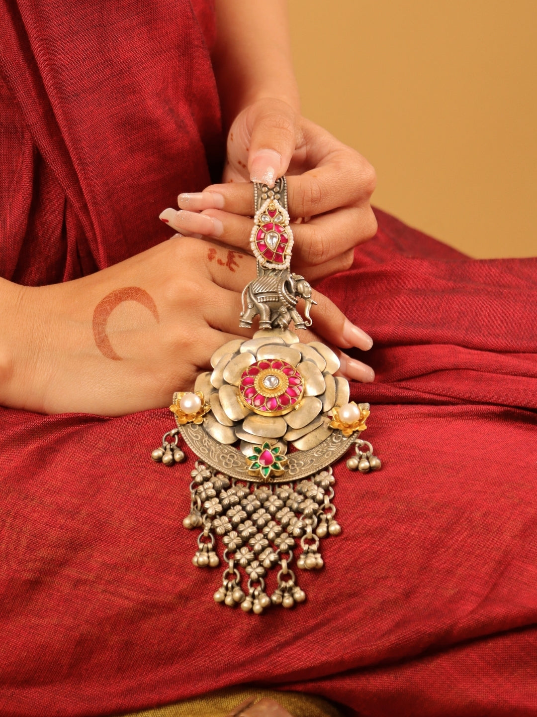 NAZAAKAT SATKA KEYCHAIN
