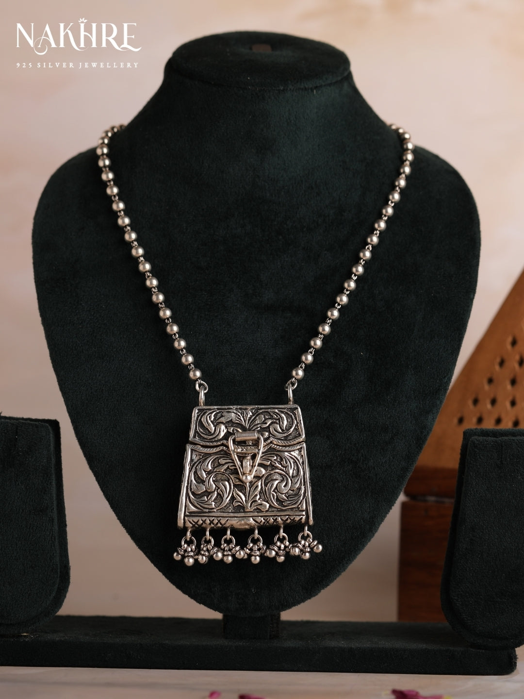 Maya Vaakya Necklace Set