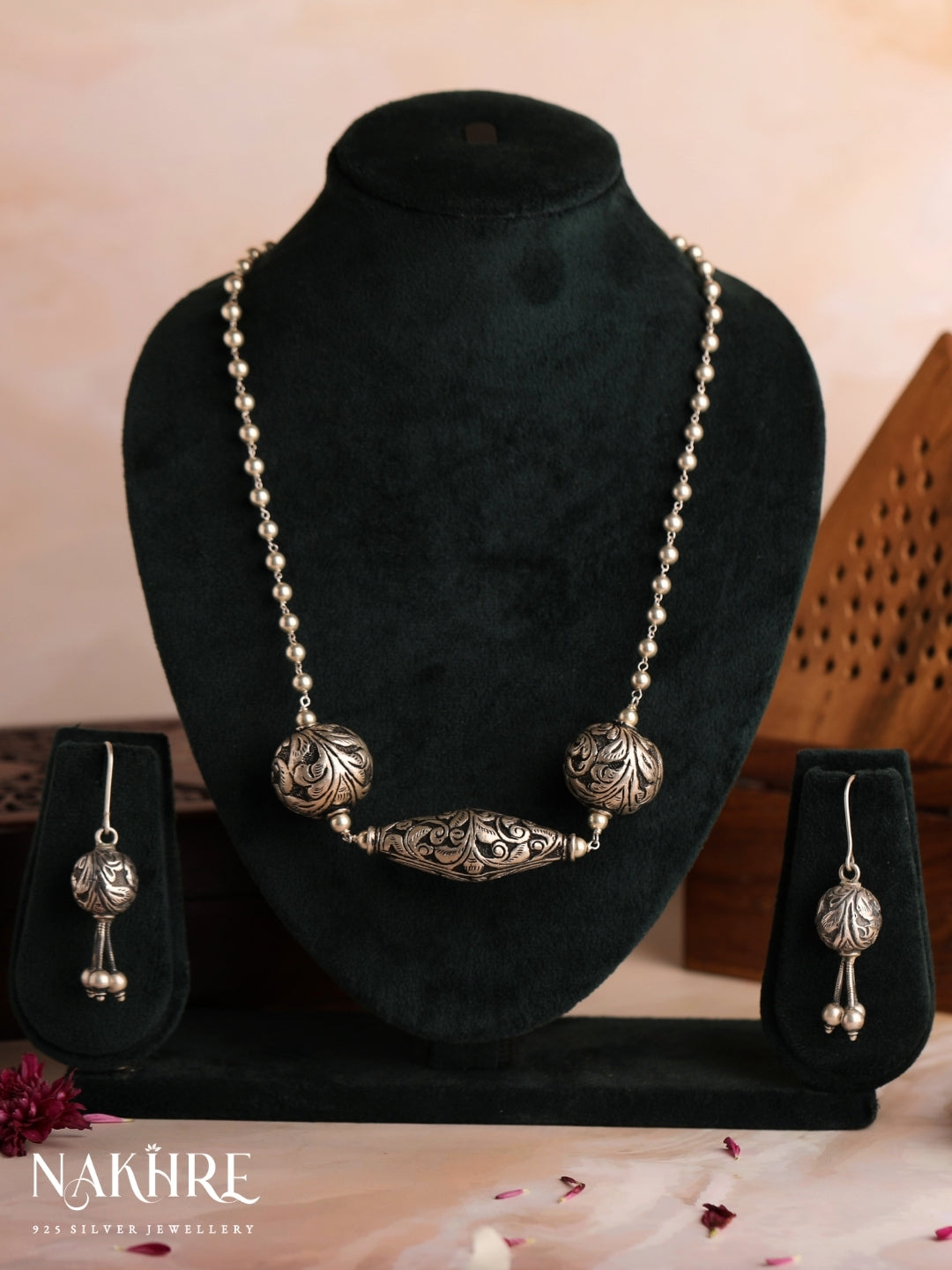 Maya Aranya Necklace Set
