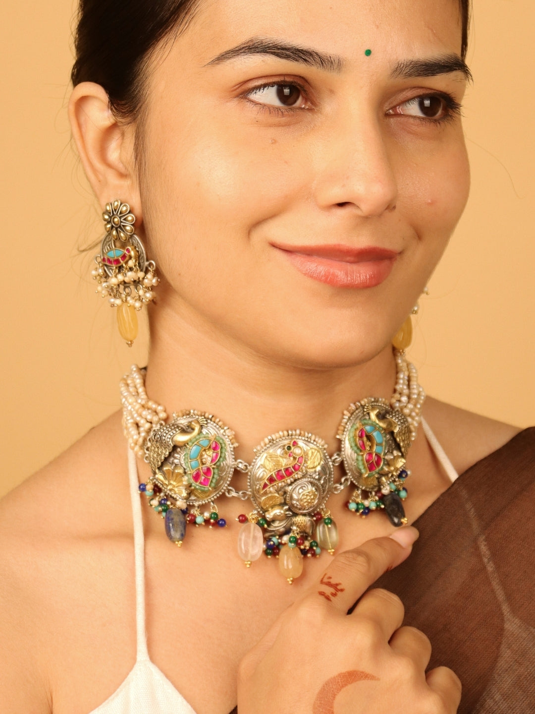 Nazaakat Tarang Choker Set