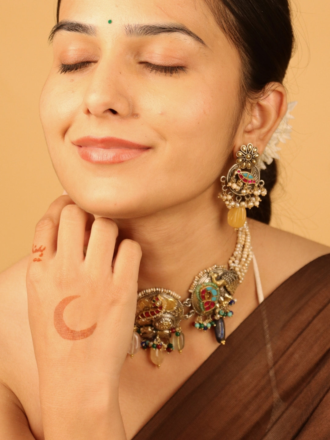 Nazaakat Tarang Choker Set
