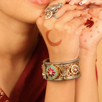 NAZAAKAT CHITAI KADA