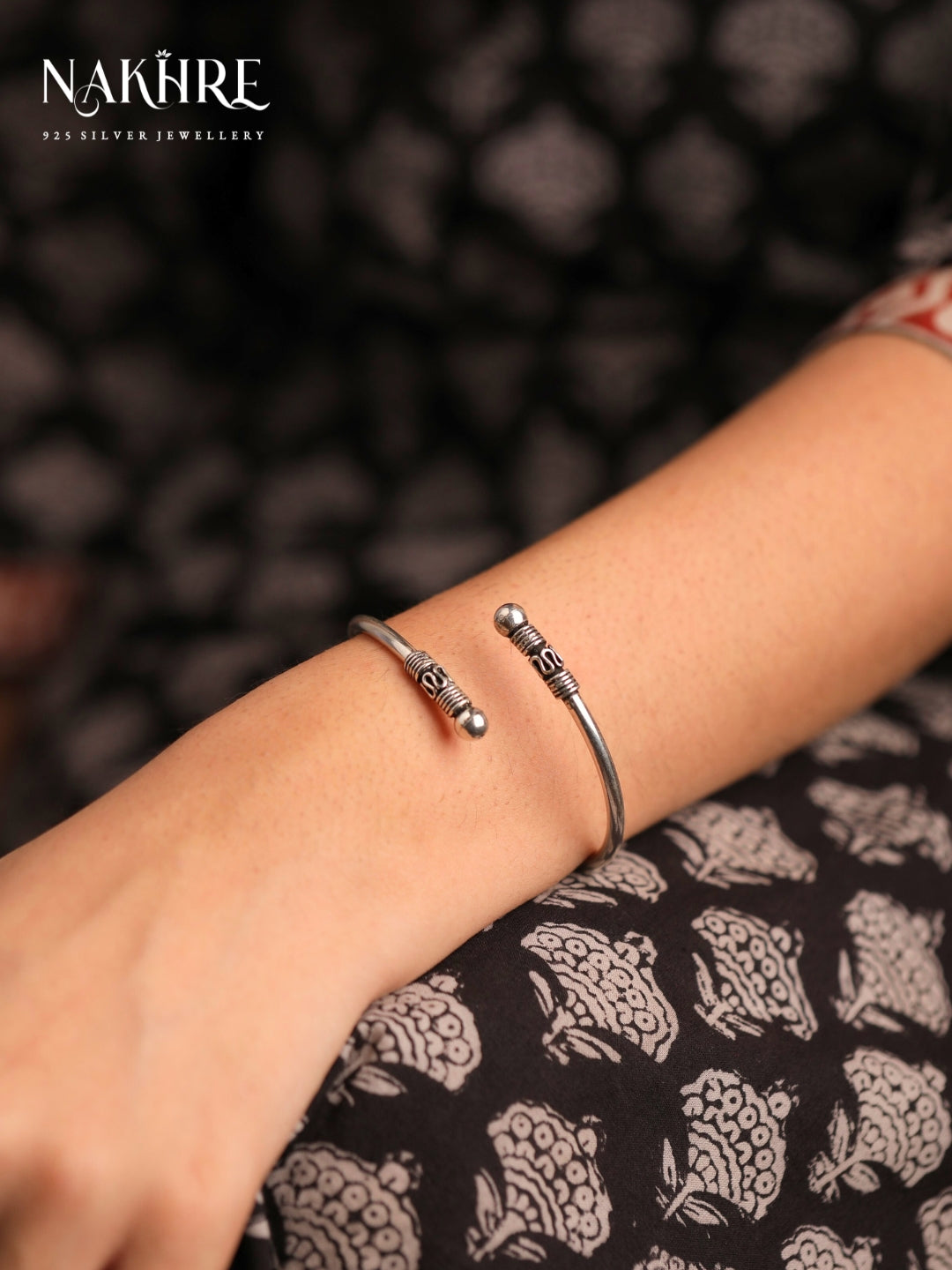 Maaya Silver Kada