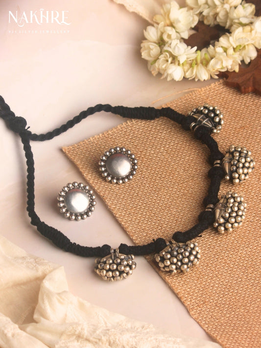 Maya Mridul Necklace Set