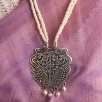 Maya Tvarita Necklace Set