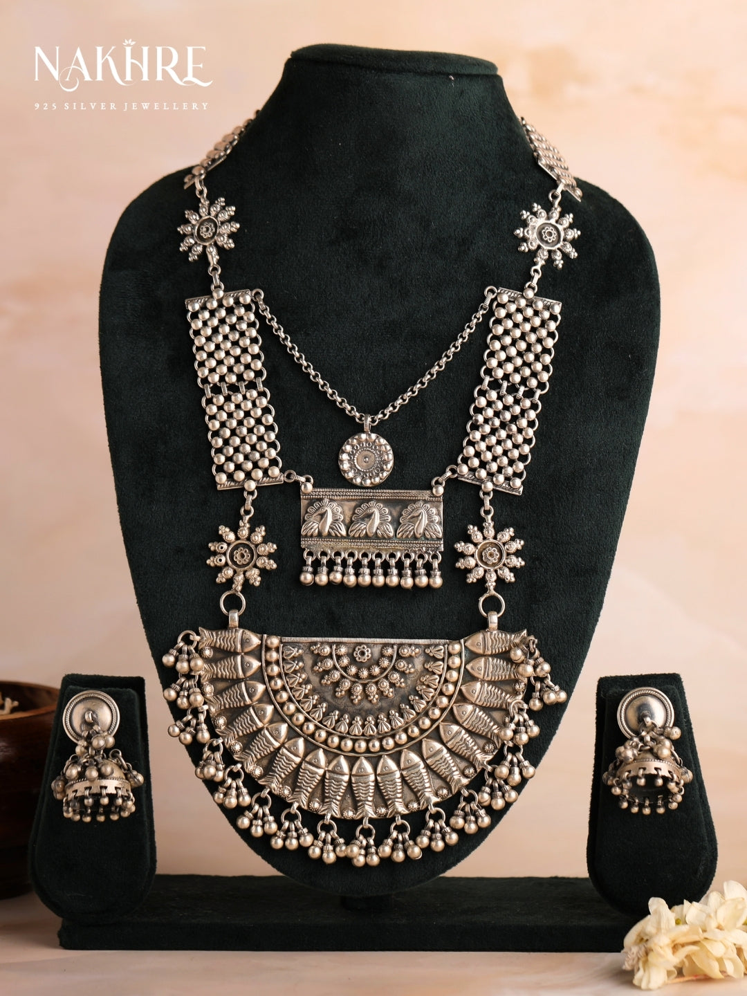 Maya Vajrapankh Necklace Set