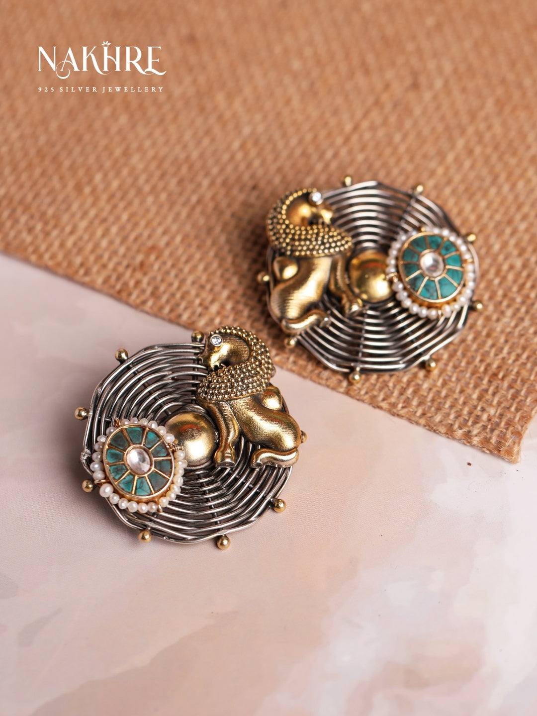 Nazaakat Horse Motif Studs